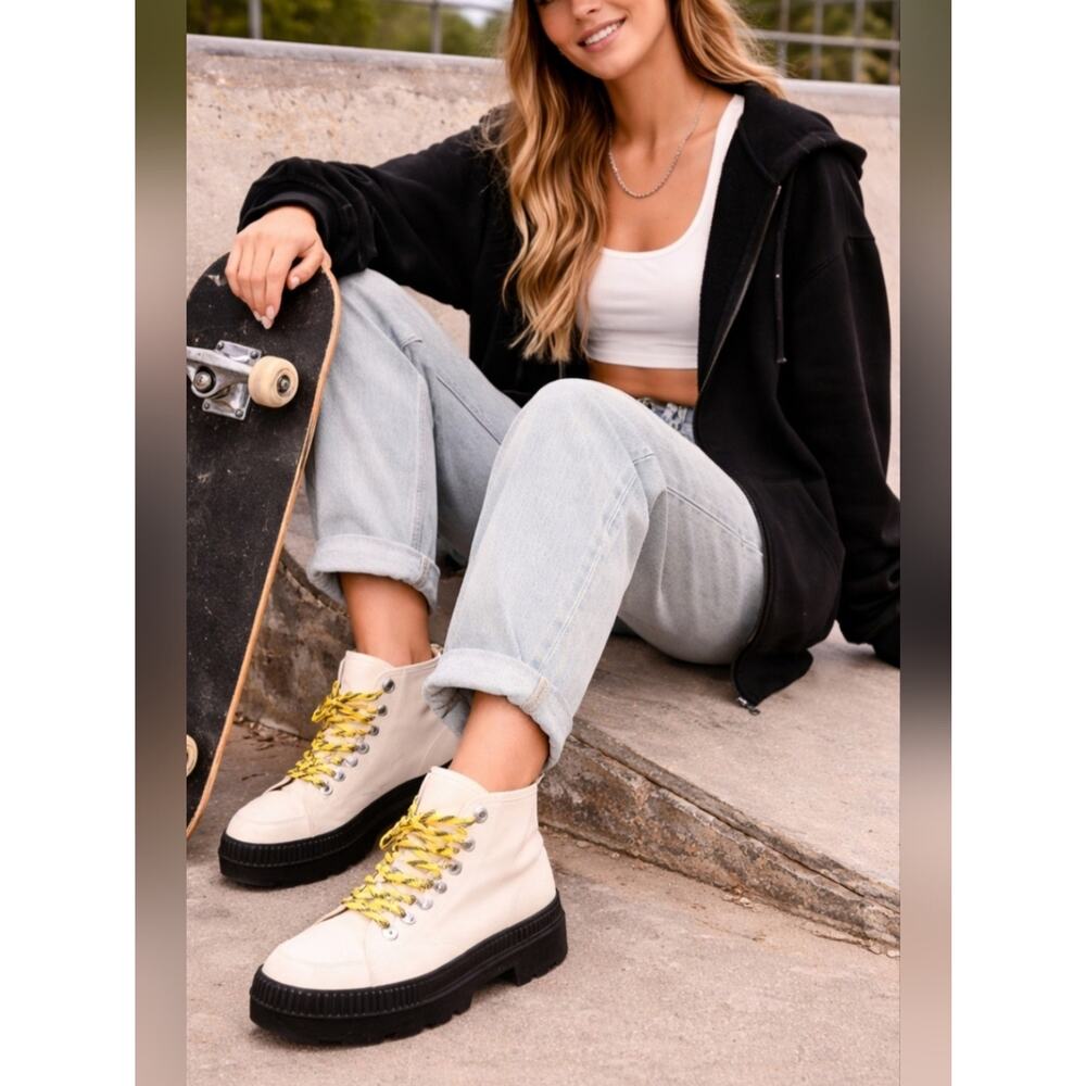 MNG Platform  Combat Boots Womens Sz 9 (EU 40), Y2k, Streetwear, Edgy